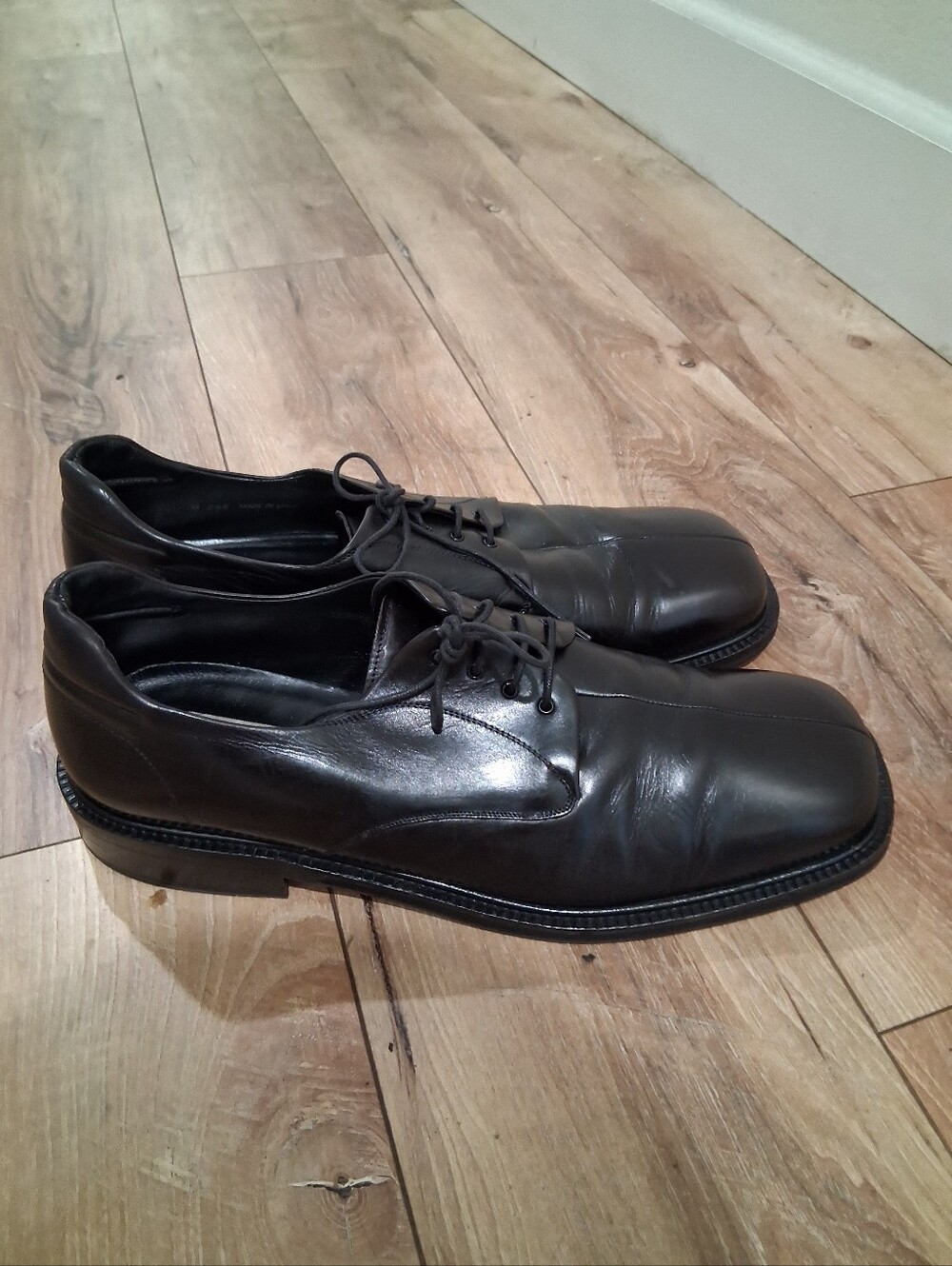 Mezlan Black Leather Men's Dress Shoes